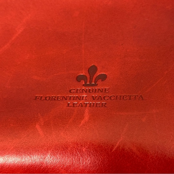 Dooney & Bourke Crossbody Bag Red 100% Leather Florentine Duck Logo Equestrian - Picture 5 of 5